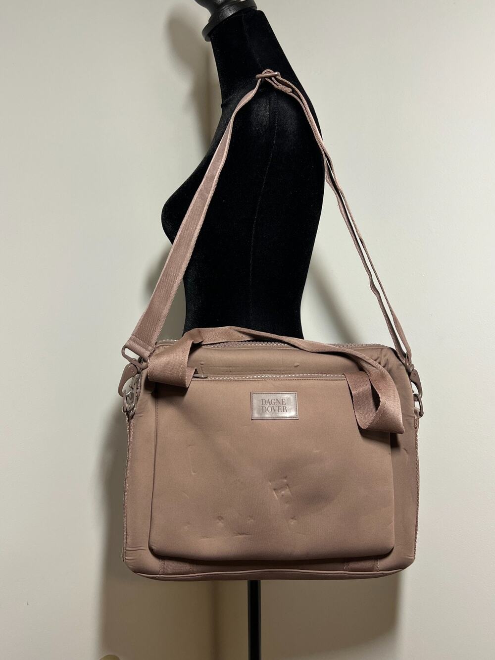 Dagne Dover Dune Mauve Multi Pocket Laptop Crossbody Messenger Travel Bag
